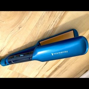 New Remington Pro Professional Titanium Ceramic Flat Iron - Blue - 2" - S9632